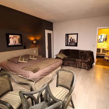 Les Alisiers بيت ضيافة