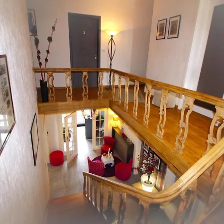 Konukevi Les Alisiers Houffalize